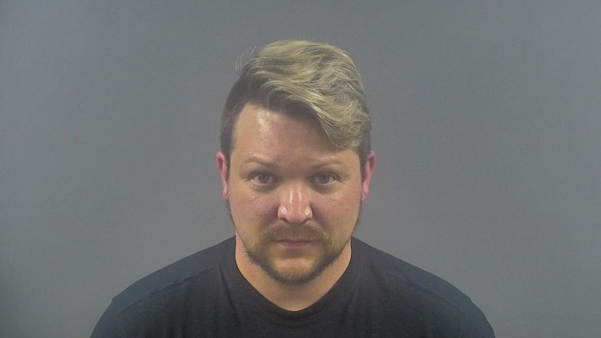 Bowling Green man charged with possessing child sexual abuse material wnky.com/bowling-green-…