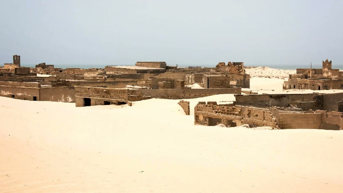 🇲🇦📈|Lagouira : une perle en voie de résurrection Faisant parti du slogan patriote 'De Tanger jusqu'à Laguira' pour affirmer l'attachement des marocains à l'intégrité territoriale de leur pays. Seulement, Lagouira se trouve dans une zone floue, en effet, 50 ans après que le…