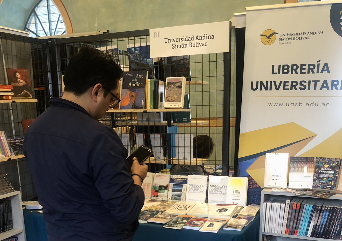 REUDEcuador's tweet photo. Las #editoriales #universitarias participan en la Feria de Libro de #Cuenca

Acompáñanos en la Antigua Escuela Central

10:00 a 21:00

@AbyaYalaed @IAENUniversidad @PublicaPuce @UDLAediciones @uasbecuador @LibreriaU @AsociacionEULAC @CamaraLibroEC @Aseuc_Colombia https://t.co/p1Xbv2DFsw