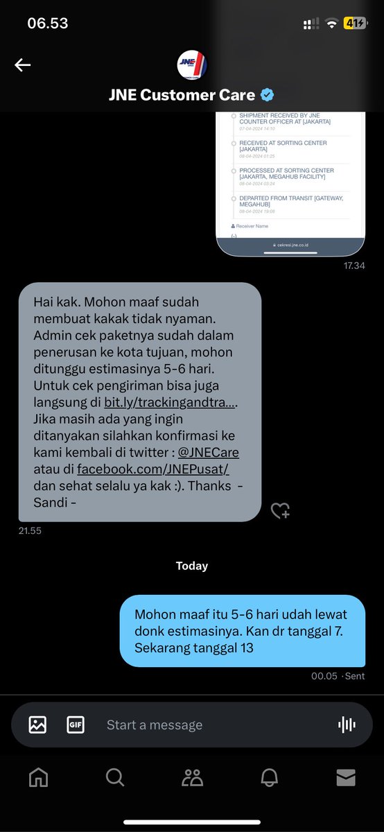 yzdhsn's tweet photo. Bales DM lah @JNECare , itu estimasi 6 hari tp ini udah lebih dr 6 hari belum sampe loh https://t.co/P72peFuZvT