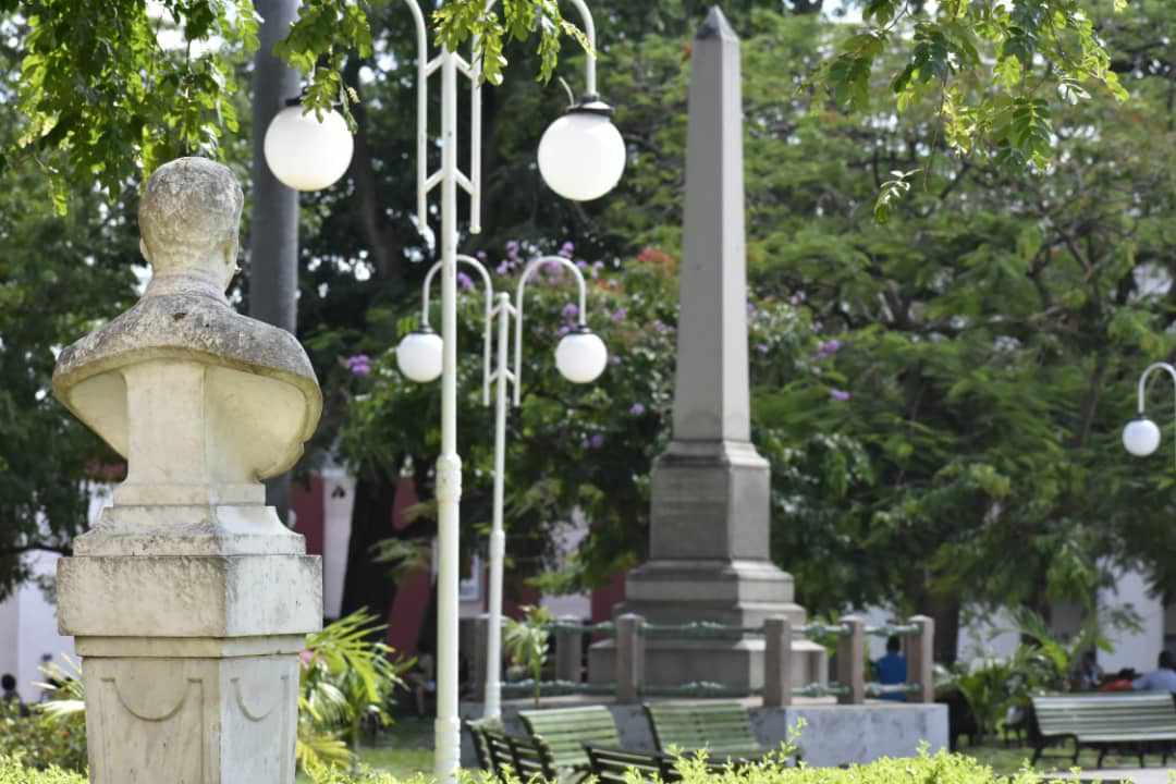 MilaxyA's tweet photo. 🇨🇺|| #335SantaClara trabaja por un nuevo aniversario. Por sobre retos inmensos, el Partido y el Gobierno del territorio junto al pueblo, continúan embelleciendo nuestra capital provincial, símbolo de cultura, historia y tradiciones.
#VillaClaraConTodos #YoRindoCuenta https://t.co/SSTJ7PCBwd