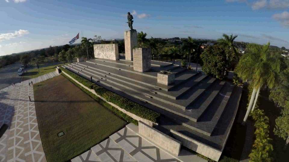 MilaxyA's tweet photo. 🇨🇺|| #335SantaClara trabaja por un nuevo aniversario. Por sobre retos inmensos, el Partido y el Gobierno del territorio junto al pueblo, continúan embelleciendo nuestra capital provincial, símbolo de cultura, historia y tradiciones.
#VillaClaraConTodos #YoRindoCuenta https://t.co/SSTJ7PCBwd