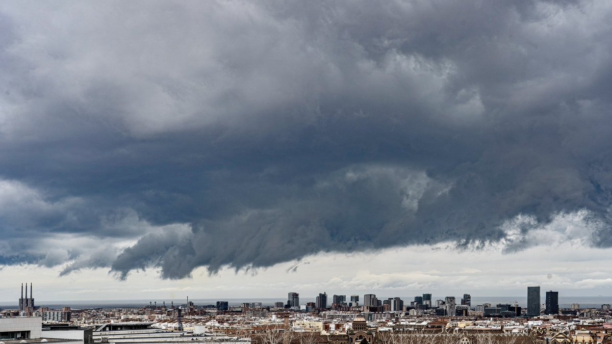 Lojaume's tweet image. Barcelona, Catalonia.

#panorama #panoramic #panoramicview #skyline #barcelona #barcelonaphotographer #barcelona_imatges #catalonia #catalunya #cataluña #paisatges_de_catalunya #raconsde_catalunya #poblacions_de_catalunya #imatges_de_catalunya #poblesdecatalunya