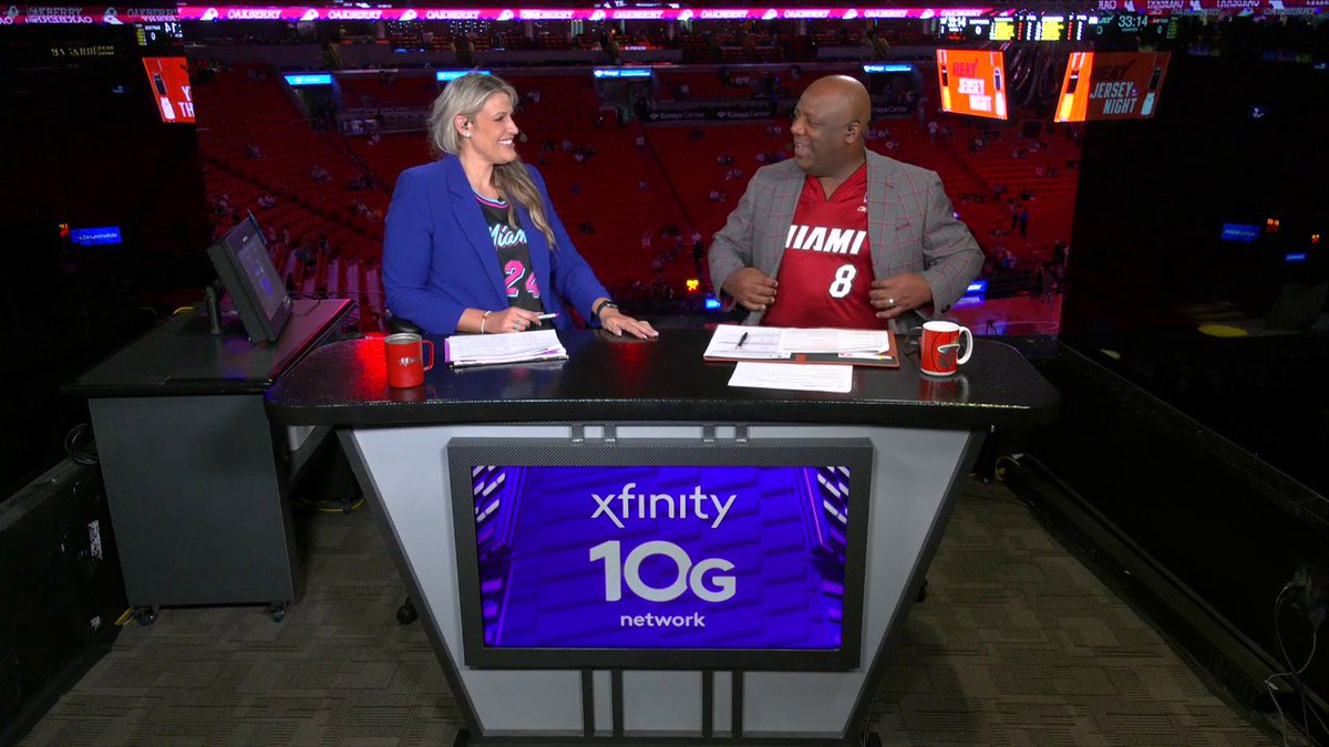 Suit X jersey combo goes crazy 😮‍💨 @TheJaxShow @AmyAudibert