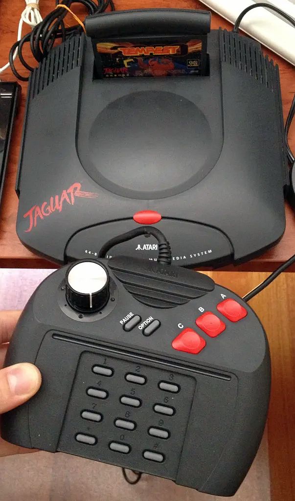 #retrogaming anniverary: on this day [April 13] in 1994, Tempest 2000 was unleashed on the Atari Jaguar! ausretrogamer.com/tempest-2000-p…