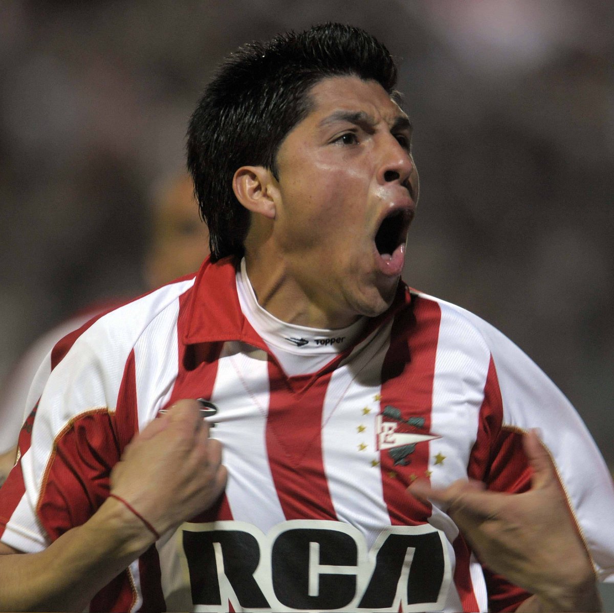 Estudiantes le ganó a dos equipos bolivianos en la misma semana.