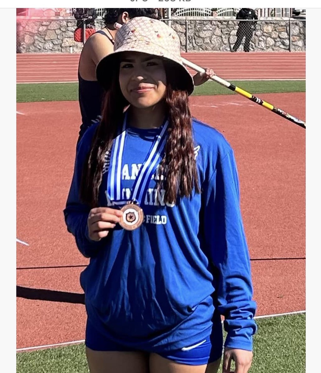 In the PoleVault event @SanEliAthletics San Elizario Running Track and Field @naylacordoza was in 4th place she will advance to Regionals