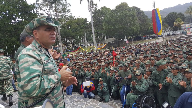 #Gobierno || Padrino López: Milicia Bolivariana es parte importante del corazón palpitante de Venezuela Asimismo, destacó que los hombres y mujeres que conforman la Milicia poseen un gran patriotismo, lo cual les permite día a día garantizar, diariamente la defensa del país