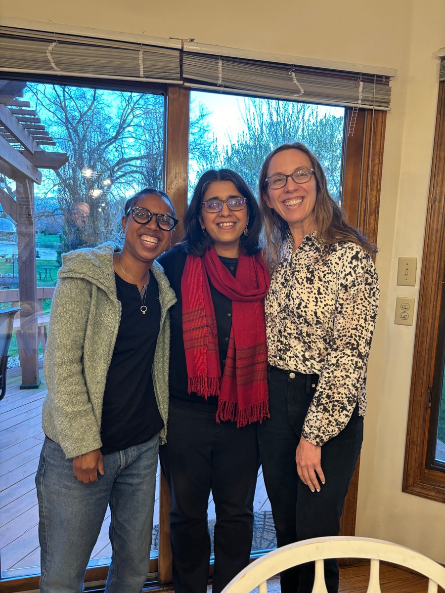 Stacy Davis tweet media