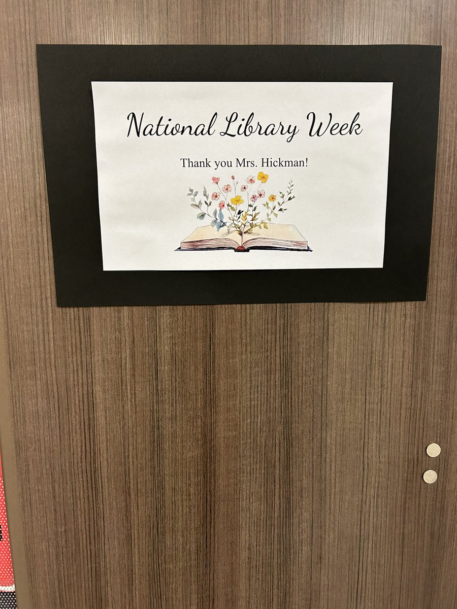 Thank you HMS & STUCO for the sweet decorations for National Library Week. I love being a Hawk 💕
