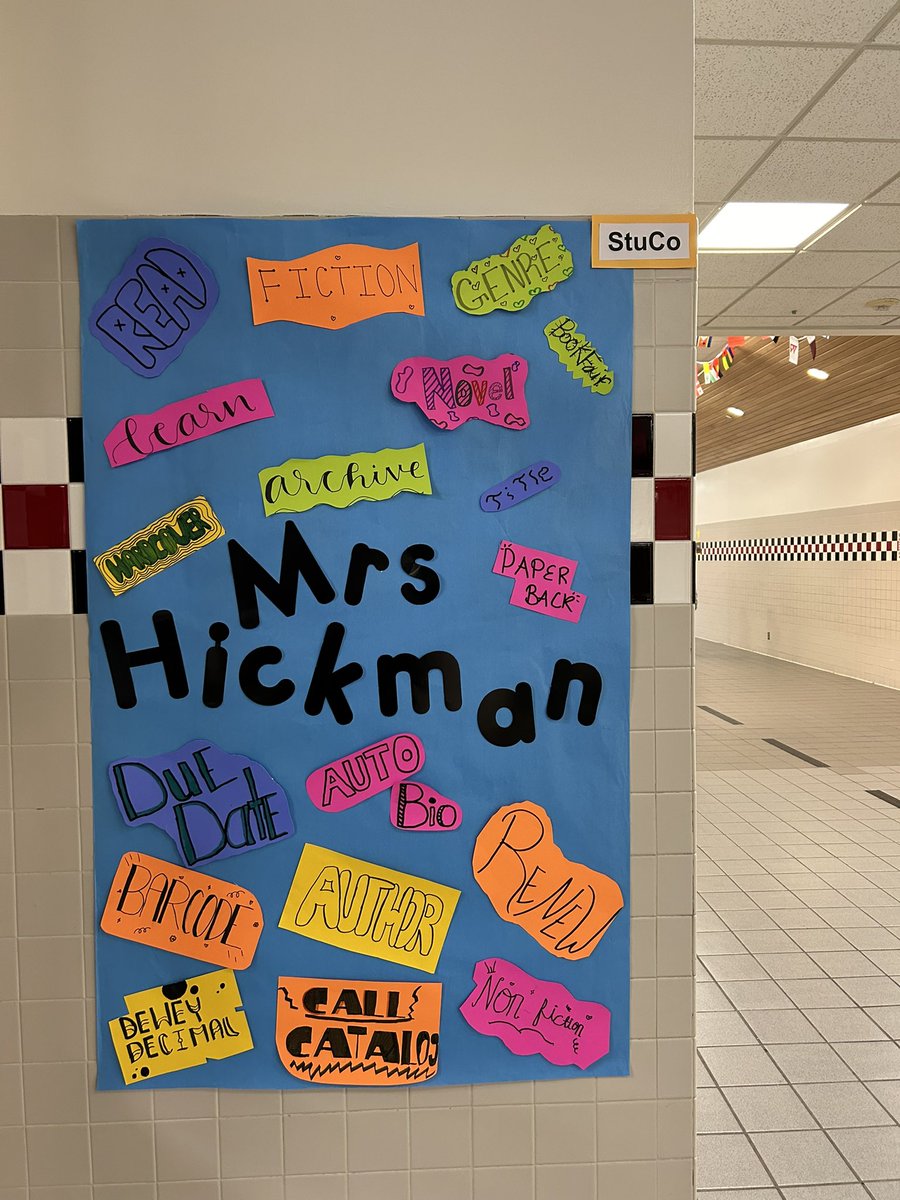 hudsonmslibrary's tweet photo. Thank you HMS &amp; STUCO for the sweet decorations for National Library Week. I love being a Hawk 💕 https://t.co/ZB6Heh6c7Z