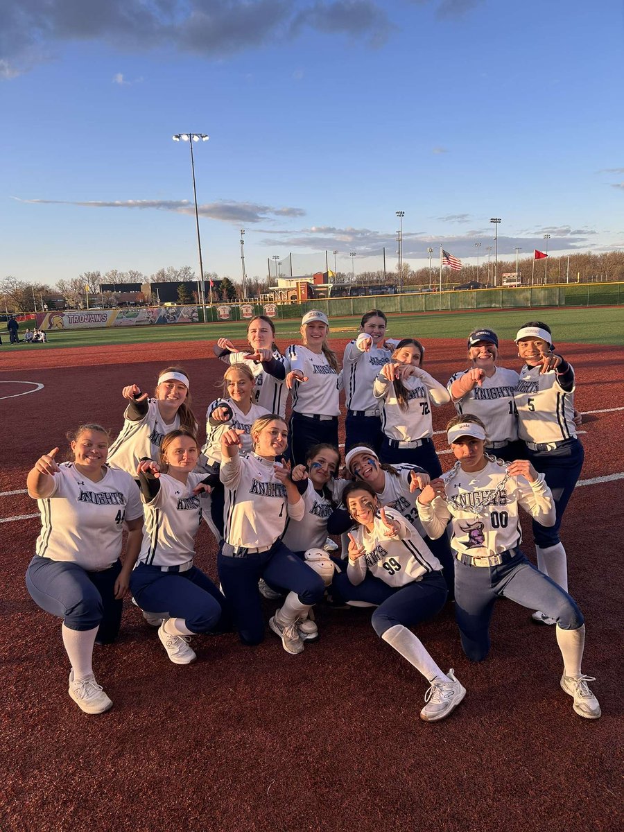 Knights beat Trinity 13-5!! Great outing on the mound by Ari Zito!!
💣💣Analisa Raffaelli
💣AJ Dwyer