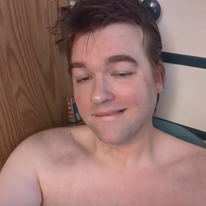 Felt cute after shaving. https://t.co/OwJAI5qzox