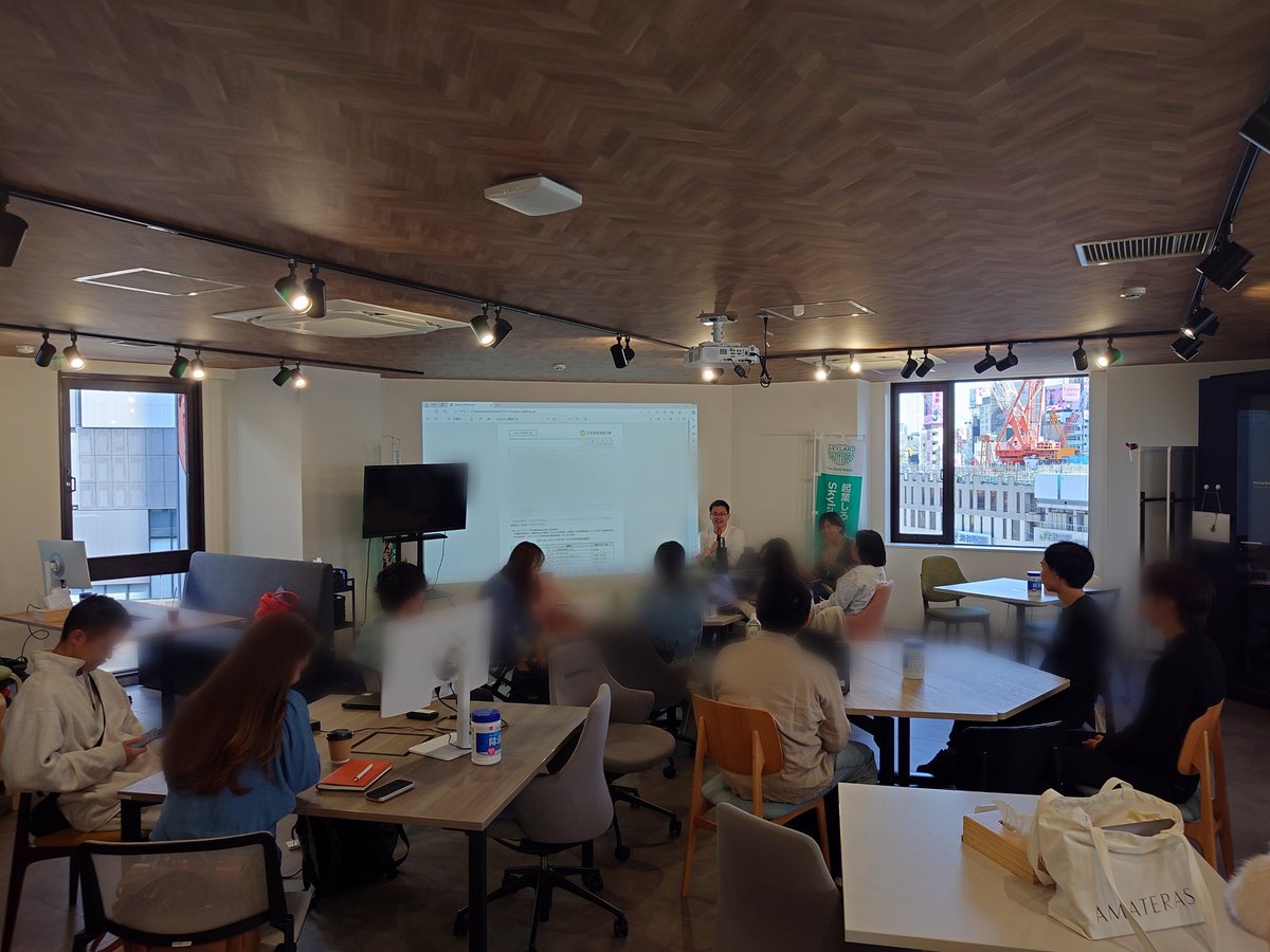 meganefutsaler's tweet image. 今日は朝から　#nextbase　で開催の政策金融公庫さんに話を聞こうお茶会に来てます😊