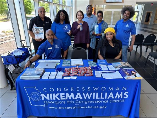 #TeamNikema took over the Porter Sanford III Performing Arts & Community Center to help constituents in the #FightingFifth with tax prep during our second Congress in Your Community of the year.