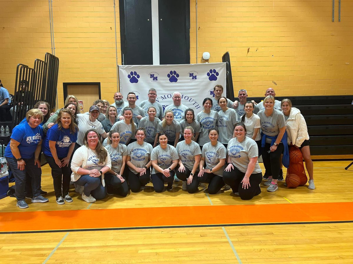 Watts_NMES's tweet photo. What a great 2️⃣ nights of @NewMonmouthElem basketball! 🏀  #WeLoveOurStudents #NMES 🩶💙 @HarlemWizards @mrsrusso2021 https://t.co/mw6XKKmrI0