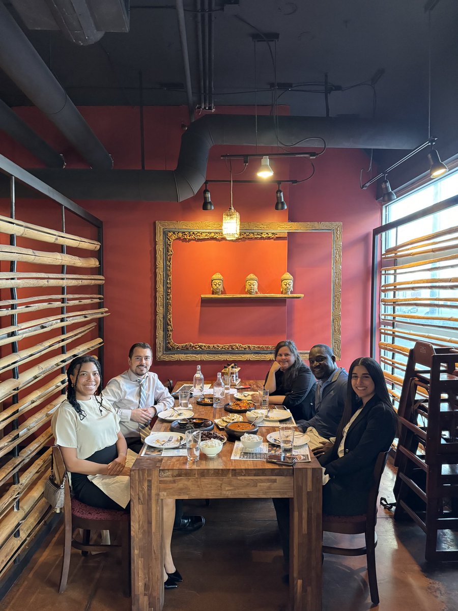 Future Dr. Alana Bryant (M4) and Dr. Daniel Valenzuela (Left) and Dr. Dolly Ann Padovani-Claudio, Dr. Ore-ofe Adesina, and Helen Fanta (M3) (Right) enjoying dinner following this year’s VEl Ophthalmology Pearls Conference “