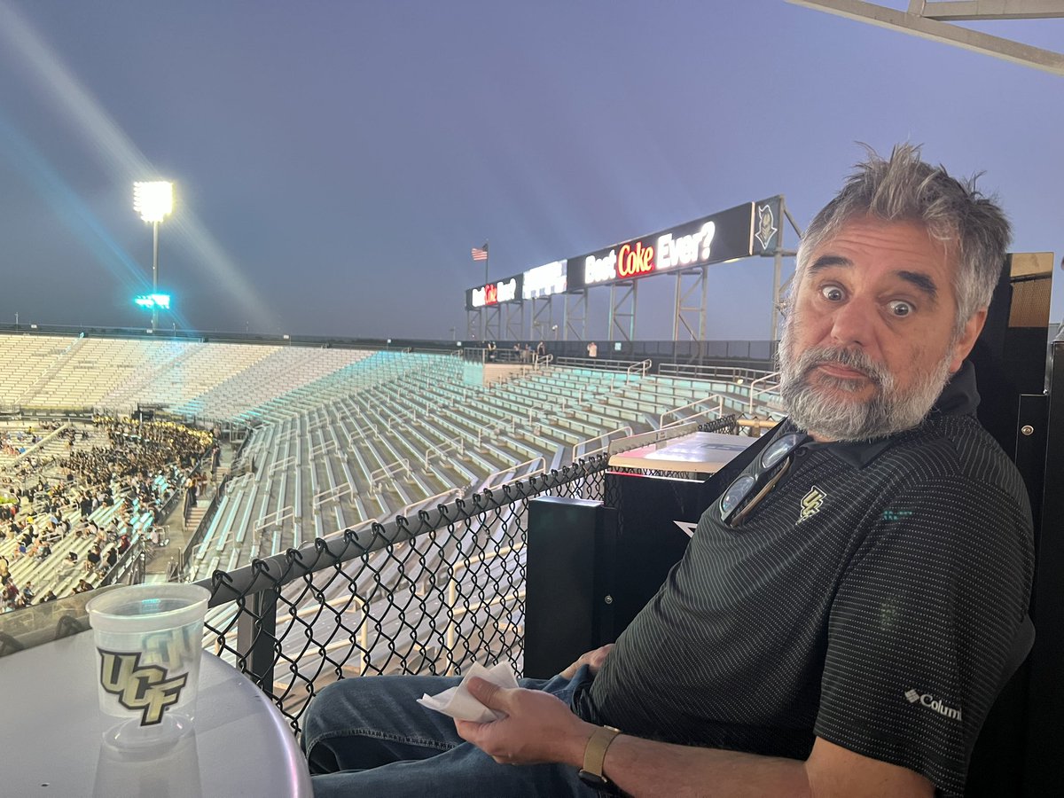 Shurtncorly's tweet photo. At #UCFSpringGame with the ever photogenic @UCF_Jebshred
#UCF https://t.co/SDaMzTzXgh