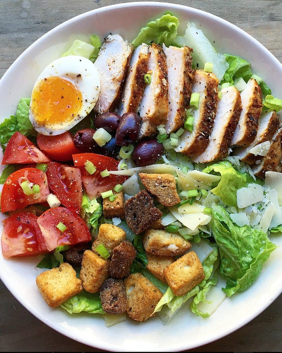 Oven roasted chicken salad 🥗 🙋Don’t forget to Get FREE eBook 🎁📩 '365 Days of Keto, Low-Carb Recipes for Rapid Weight Loss' are available. Click the link below to get your ebook 👇 beacons.ai/lowcarbjiji/ By: zestmylemon #lowcarb #keto #ketoweightloss #lchfdiet #ketosalad