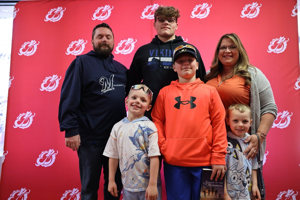 Owen athas tweet media