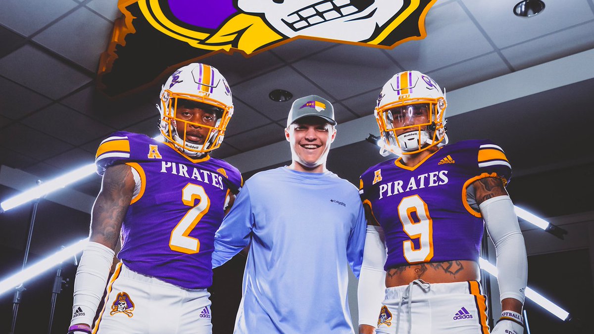 Can’t wait to be down at @ECUPiratesFB for there spring game tomorrow! @Dyrell_Roberts