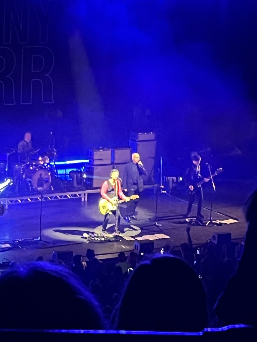 gdknighton's tweet photo. Johnny Marr &amp; Neil Tennant - getting away with everyone’s hearts in Hammersmith tonight https://t.co/AbDQB8tMOI