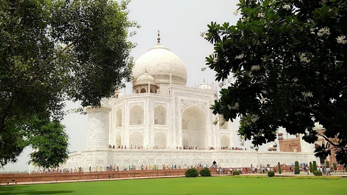 The pride of India

#India #TajMahal #Taj #UttarPradeshnews #UttarPradeshTimes #photography #photo #photooftheday #PHOTOS #photographer #PhotographyIsArt #photographylovers