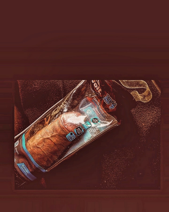 davidsotelo82's tweet photo. Quién quiere comerse este regalito ♥️ recién empacado ♥️ y sacarle todo el relleno https://t.co/8DdBQ5bGJe