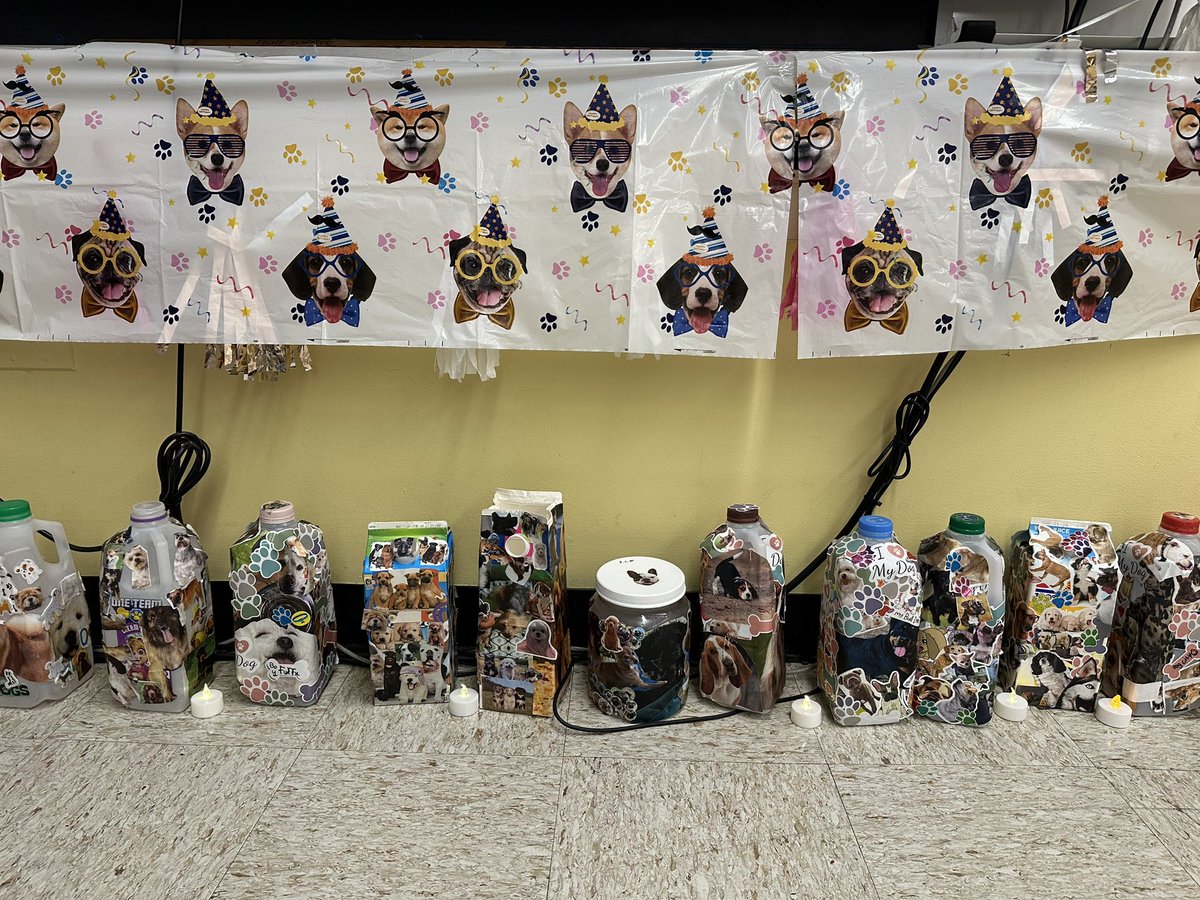 Watts_NMES's tweet photo. Welcome to our Winn Dixie Party! 🐶  🐾 We had so much fun ending our Literary Essay Unit with a party to always remember our favorite characters Winn Dixie, Opal, Gloria Dump, Preacher, Otis &amp; more! https://t.co/5nghsHnaeK