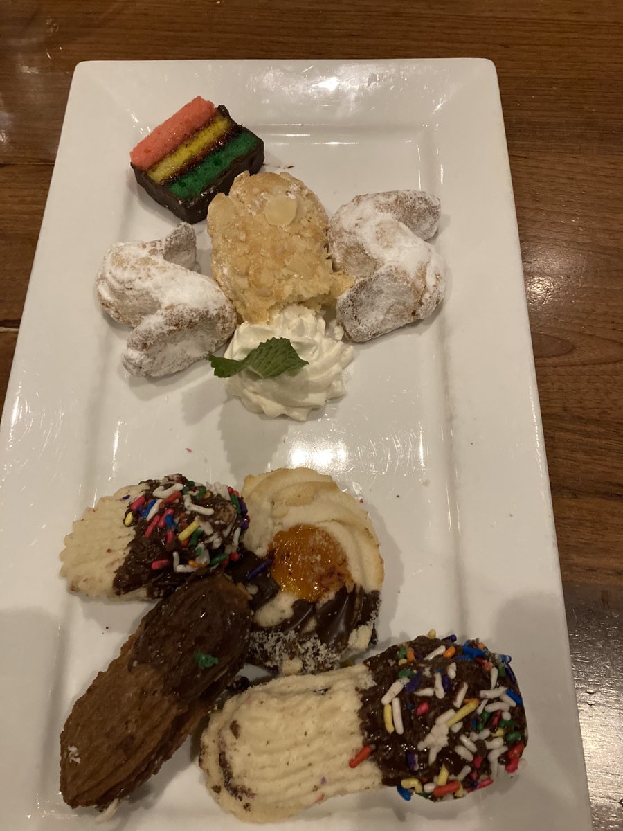 jerseyyankeegrl's tweet photo. I could only eat one lol 🤤
#Italiancookies https://t.co/CRlacpGHiP