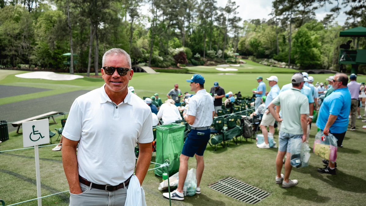 ⛳️ ⛳️ Coach @ChrisHoltmann and @BlueDemonsAD snuck down to Augusta to visit with some Blue Demon supporters at The Masters. #BlueGrit 🔵😈