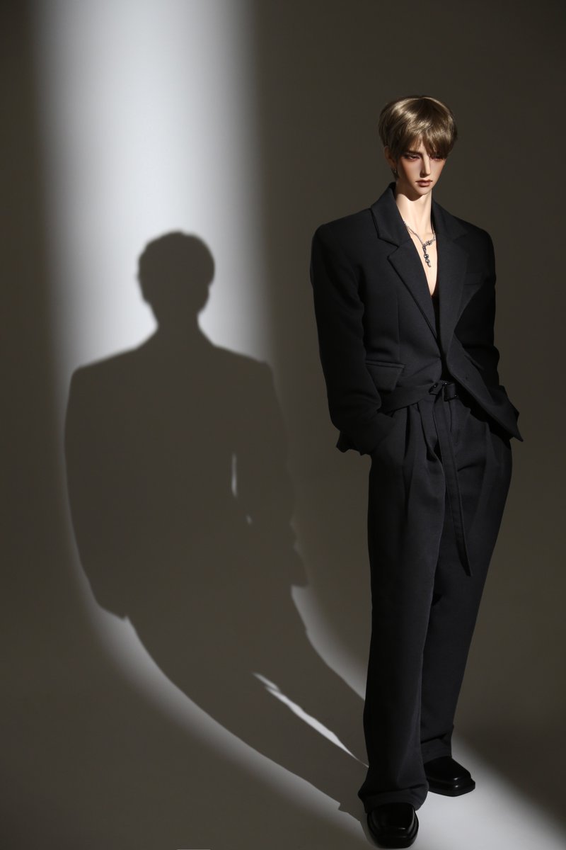 안녕하세요, 테오도르 입니다.
4월 완제품 및 기간한정 선주문 판매를 오픈합니다.

[ 판매일 ] 4/15 (오후9시) ~ 4/17 (자정)

//

▫️New Release &amp; 5k Follower Event▫️

1. 팔로우 &amp; 리트윗
2. #테오도르bjd 해시태그와 테오도르 제품 후기를 사진과 함께 올려주세요.
3. 테오도르 계정에서 하트 >