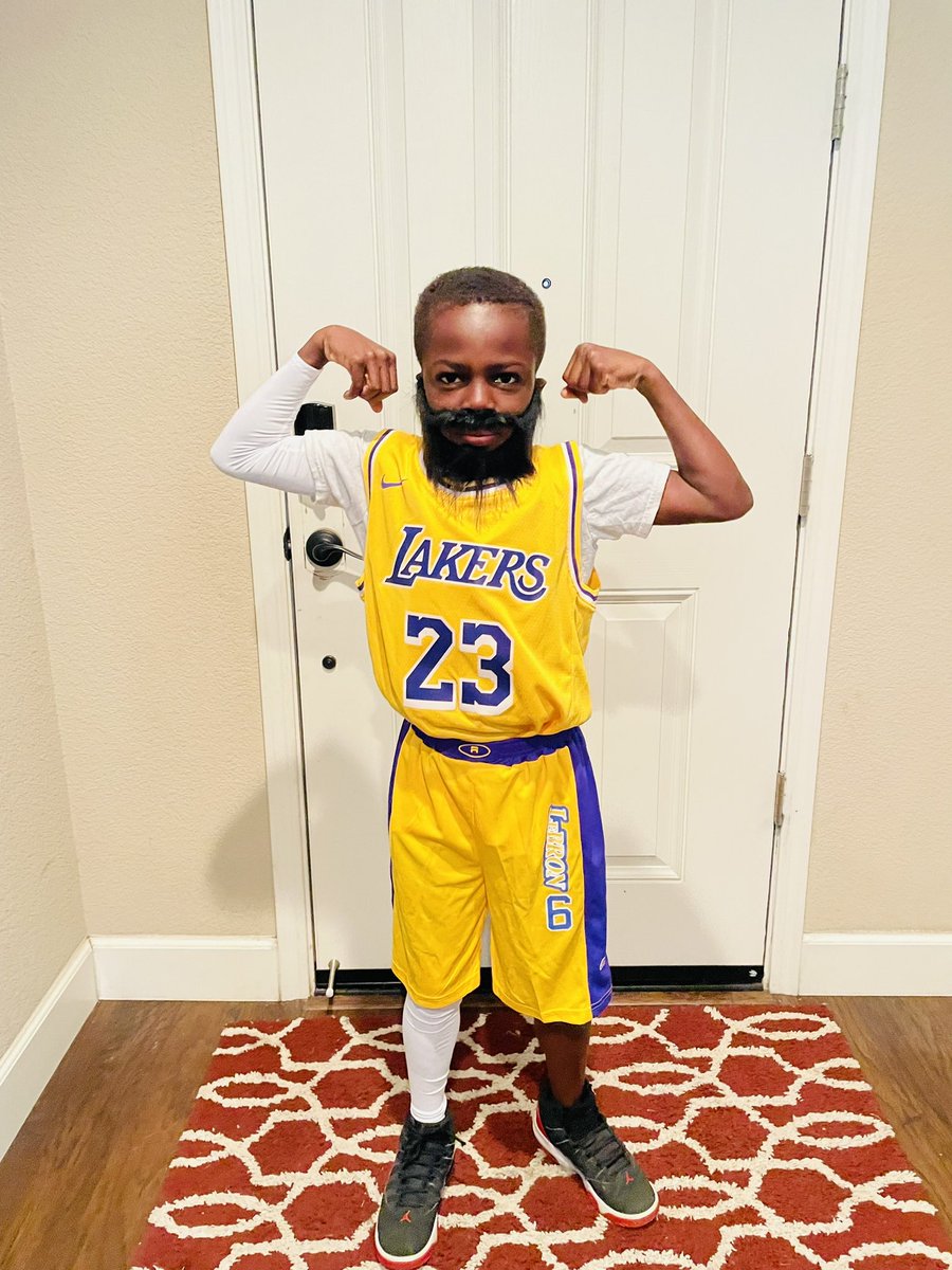 Principal_JReed's tweet photo. Thank You for using your platform to inspire &amp; give back to others. Jackson repped you well in the 2nd grade Wax Museum today! @KingJames https://t.co/LxPLm5IICz