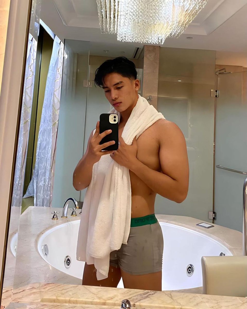 BimaMassageBo's tweet photo. READY PIJAT AREA SOLO📍

- PIJAT SENSUAL✅️
- PIJAT VITALITAS✅️
- PIJAT FULLBODY✅️
- PIJAT KEJANTANAN✅️
- B2B✅️

( WA ADA DI BIO ❗️ )

REKOMENDASI YANG BERBINTANG  , DAN BERPENGALAMAN⭐️

#gaysolo
#gaysurakarta #pijatsolo #pijatpriasolo #massagesolo #bosolo #openbosolo https://t.co/iXrJjKC85K
