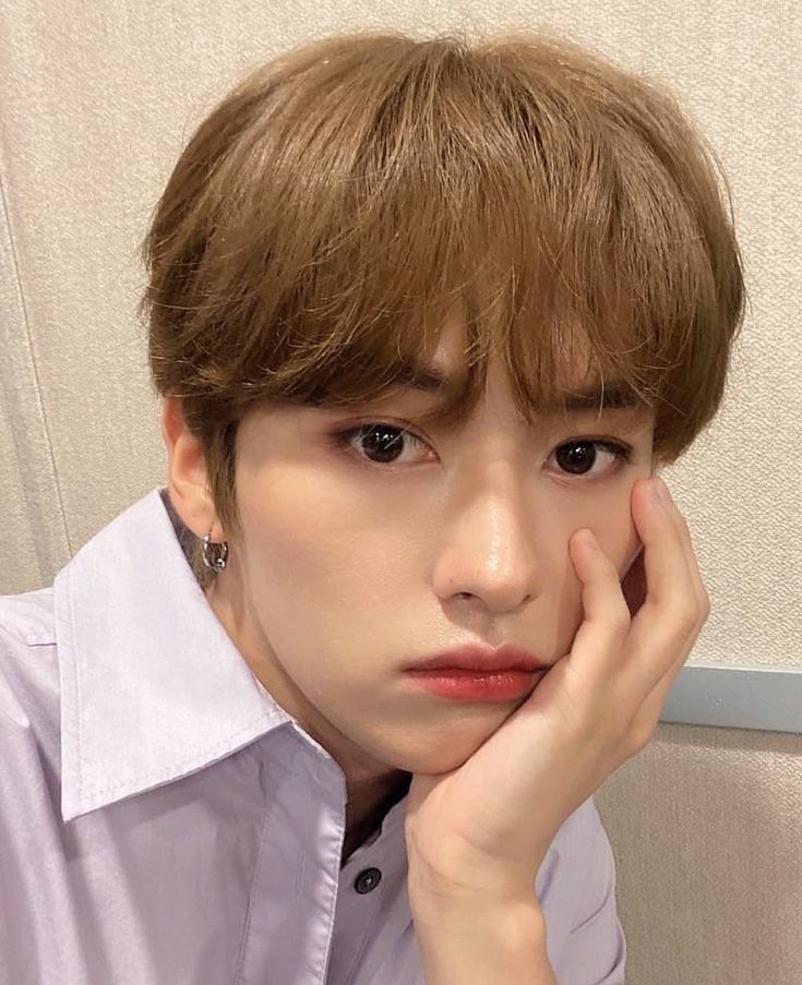 deniwoo_'s tweet photo. mini au minsung | margaritas.

Jsng pasaba todos los días admirando los arreglos que veía en una florería. Mnho trabaja ahí y pensaba que a ese chico lindo debían gustarle mucho las flores, así que se atrevió a regalarle unas e invitarlo a salir. https://t.co/Kh3l9gevvX
