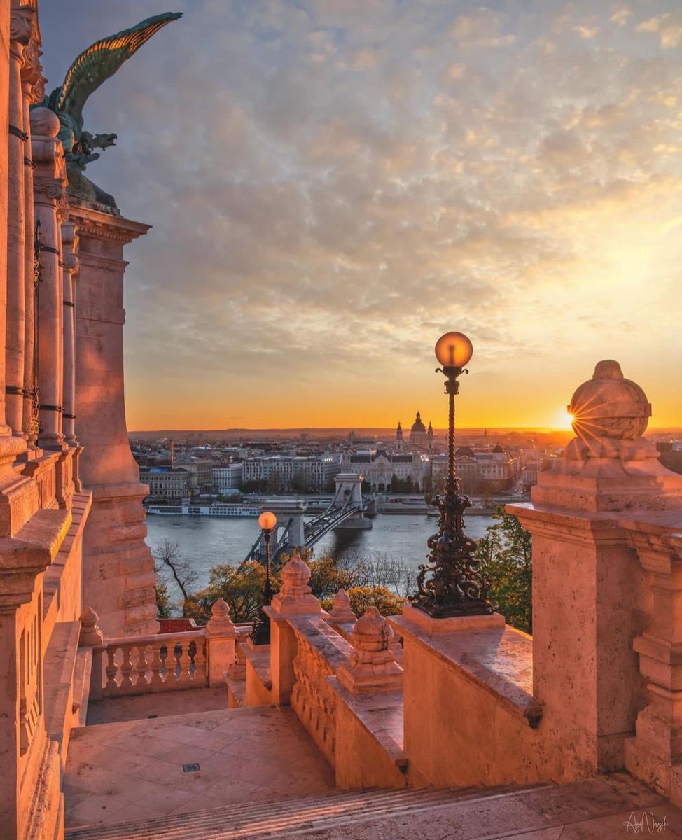 Sunsmile in Budapest, Hungary 🇭🇺