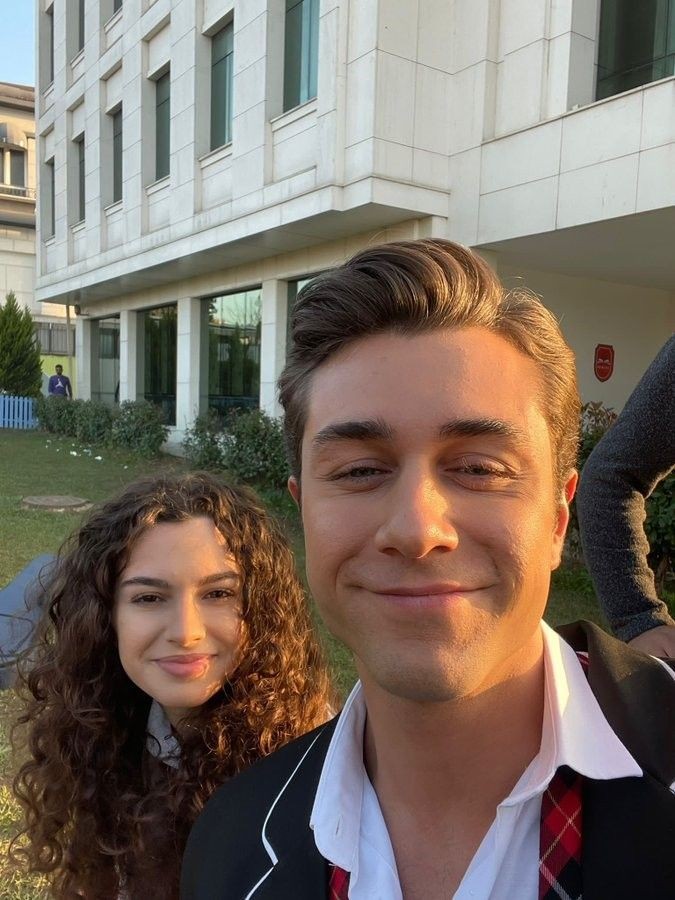 sbyc_argentina's tweet photo. No pensé volver a enamorarme de una pareja después de #ReyMir pero ustedes hicieron que los amara de inmediato, con esa dulzura y carisma. Gracias Onur y Yazgi porque su historia de verdad fue como "Un cuento de Hadas".

#OnurSeyitYaran #SuBurcuYazgıCoşkun #AsDor https://t.co/sLf54f1ZPV