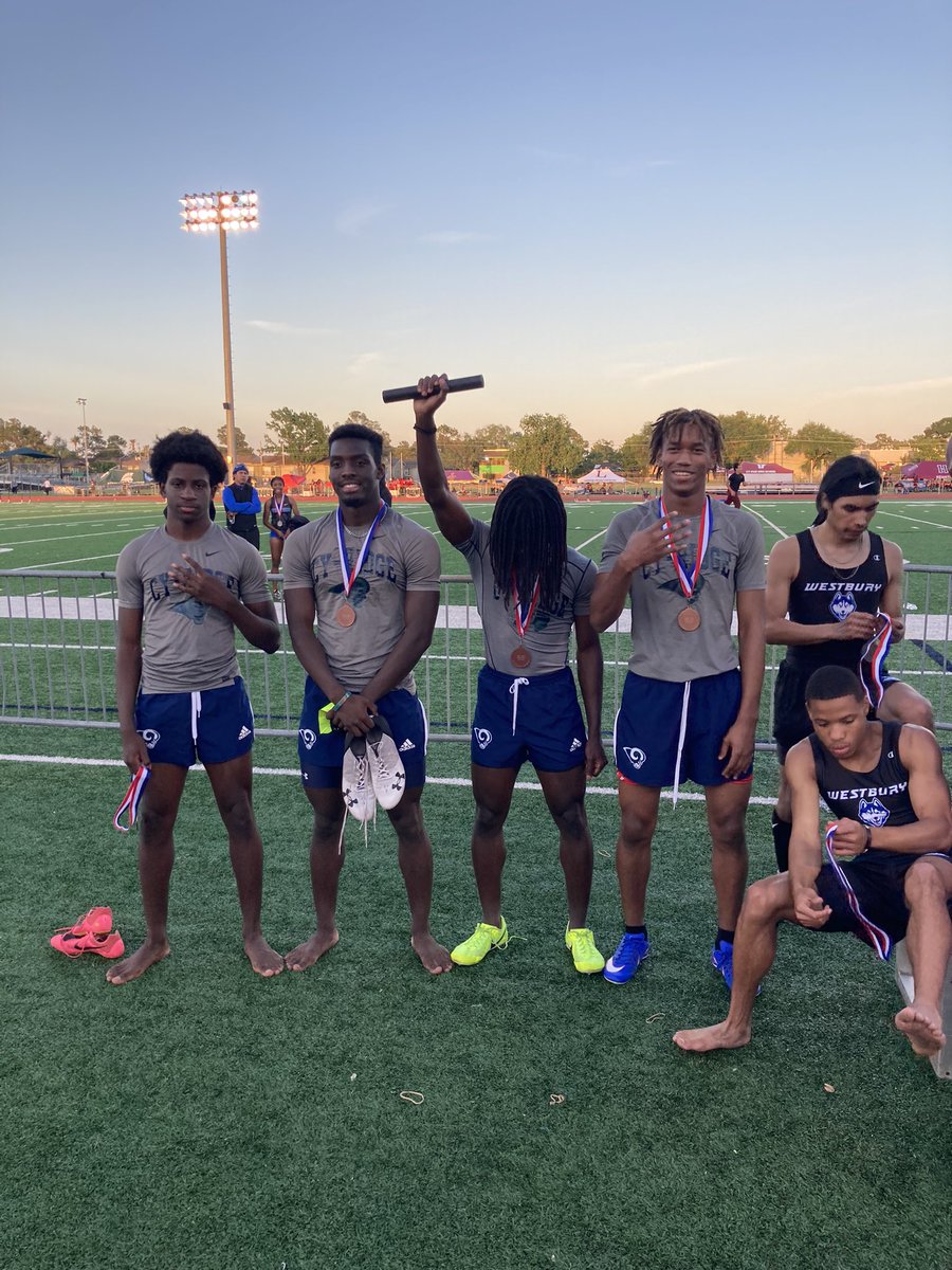 Boys 4x200 on to Regional Meet! @RamNationCRHS @CypressRidgeHS