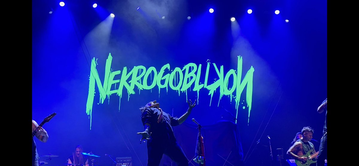 Sargecsgo's tweet photo. @Nekrogoblikon shot from the show tonight. You guys killed it! https://t.co/KsroQmvG3V
