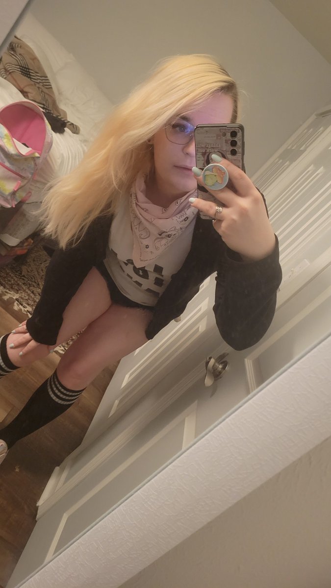 brattysakuraXxX's tweet photo. I had a cute outfit today. π©΅π©·π€
#TransRightsAreHumanRights #transgirl #transpride #grunge #daysndaze https://t.co/jNGunPRz0v