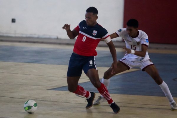 Selección de #futsal lista para competir por boleto mundialista Se entrenaron hoy en Nicaragua a un día de su debut en el Campeonato de #CONCACAF #Cuba jit.cu/NewsDetails.as…