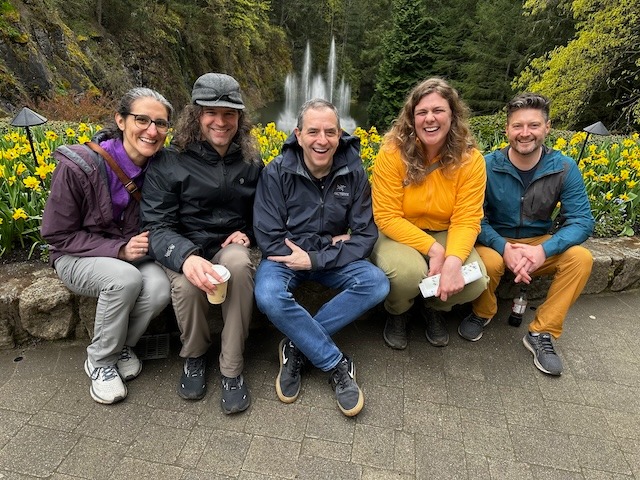 Such a great time hosting @davidautor with my @UVicEconomics colleagues this week. An excellent talk, followed by the gorgeous gardens of @butchartgardens the next day!