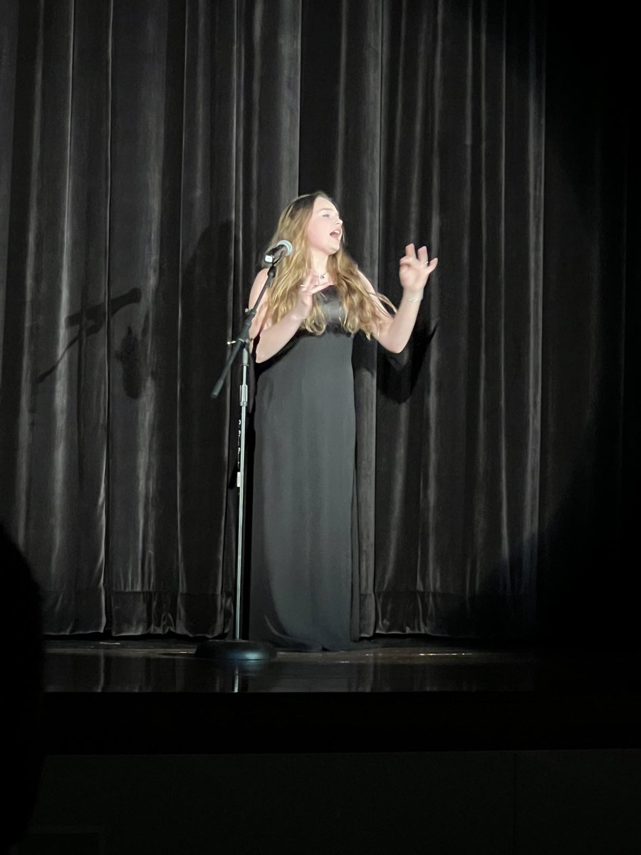 Amanda Smutok tweet media