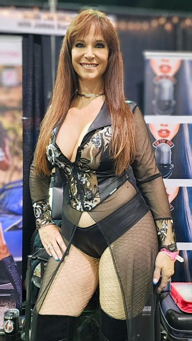 Having fun at @EXXXOTICA @InsideIndustry Legends booth! https://t.co/njZYdZXvbz<a class="tags" target="_blank" title="On Twitter" href="/?out=eyJ0eXAiOiJKV1QiLCJhbGciOiJIUzUxMiJ9.eyJpYXQiOjE3MjAzMTI5MDUsImlzcyI6InR3cG9ybnN0YXJzLmNvbSIsIm5iZiI6MTcyMDMxMjkwNSwiZXhwIjoxNzUxODQ4OTA1LCJyZWRpcmVjdF91cmwiOiJodHRwczovL3R3aXR0ZXIuY29tL0VYWFhPVElDQSJ9.BklSbkuTeASbWBuN3LGisygBXP8rovmhREocMJVNwJKw78r9KyygjUDEuPPBJbTAmP1WJRpwXVoqYjN1WRjDcw">@EXXXOTICA</a><a class="tags" target="_blank" title="On Twitter" href="/?out=eyJ0eXAiOiJKV1QiLCJhbGciOiJIUzUxMiJ9.eyJpYXQiOjE3MjAzMTI5MDUsImlzcyI6InR3cG9ybnN0YXJzLmNvbSIsIm5iZiI6MTcyMDMxMjkwNSwiZXhwIjoxNzUxODQ4OTA1LCJyZWRpcmVjdF91cmwiOiJodHRwczovL3R3aXR0ZXIuY29tL0luc2lkZUluZHVzdHJ5In0.jGJNExj2CVyH6BgOx9n7UQnk3rh4aeOXGKaNB2QVACCOwt7CtAmpaxOcTcFlekUhC-0UFSX0Z1aL7jTXcqkBfA">@InsideIndustry</a><a href="/tag/newprofilepic"class="tags"><span>#newprofilepic</span></a>