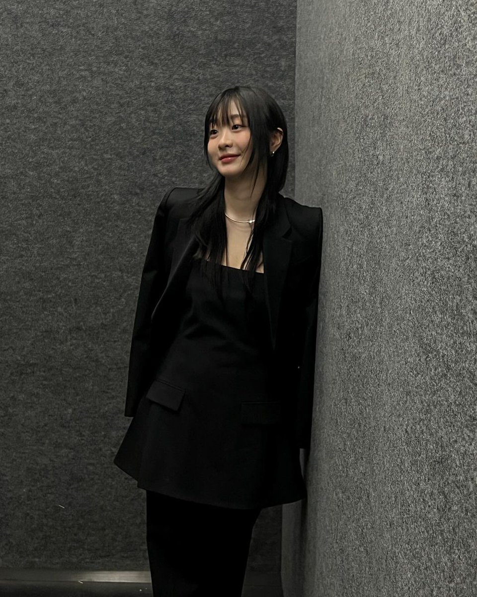 KimDaMi_TW_FC's tweet photo. 🖤

🔗
https://t.co/3ZXWNorhEv

#김다미 #金多美 #KIMDAMI https://t.co/R9SqqfmBcs