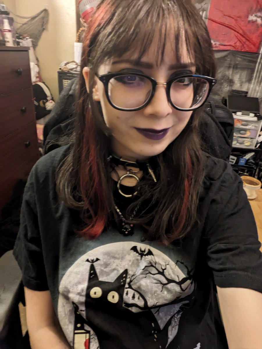 GothAngel_Meows's tweet photo. Hey Peeps, I'm  Live Right Meow and poking some Stardew Valley first then gonna do my dailies in Paladins!  probably ending with Some Dbd, so  Come by for Le mows!  😺https://t.co/0cJWlhDaPj

#TwitchStreamer #gaming #TwitchAffiliate #StardewValley #paladinsgame #DeadbyDaylight https://t.co/fdIng02Ynq