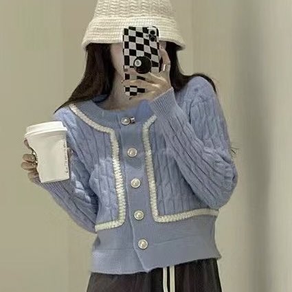 nandairymilk's tweet image. rekomendasi atasan rajut/knitwear

— a thread