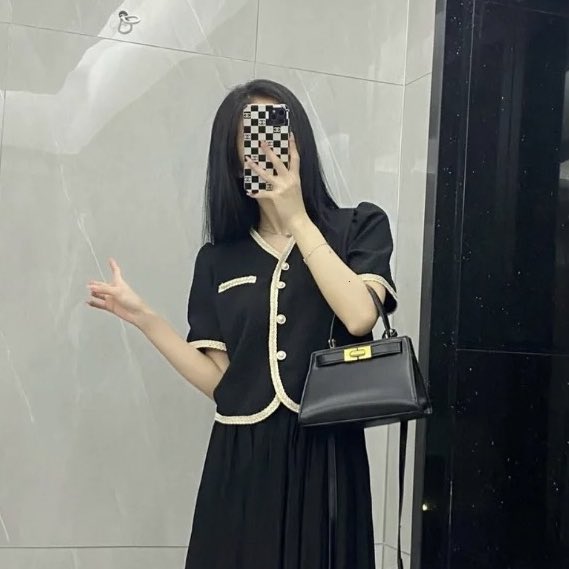 nandairymilk's tweet image. rekomendasi atasan rajut/knitwear

— a thread