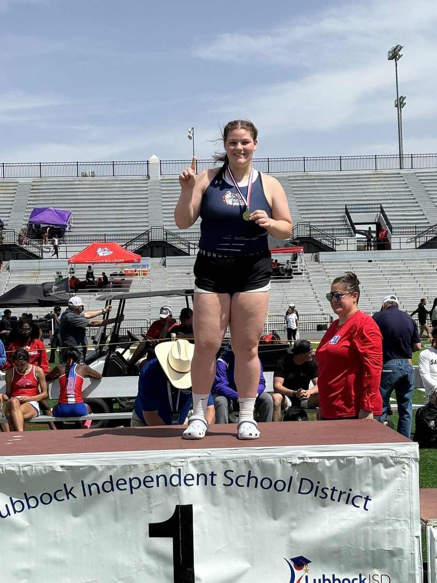 Plainview Track&Field tweet media