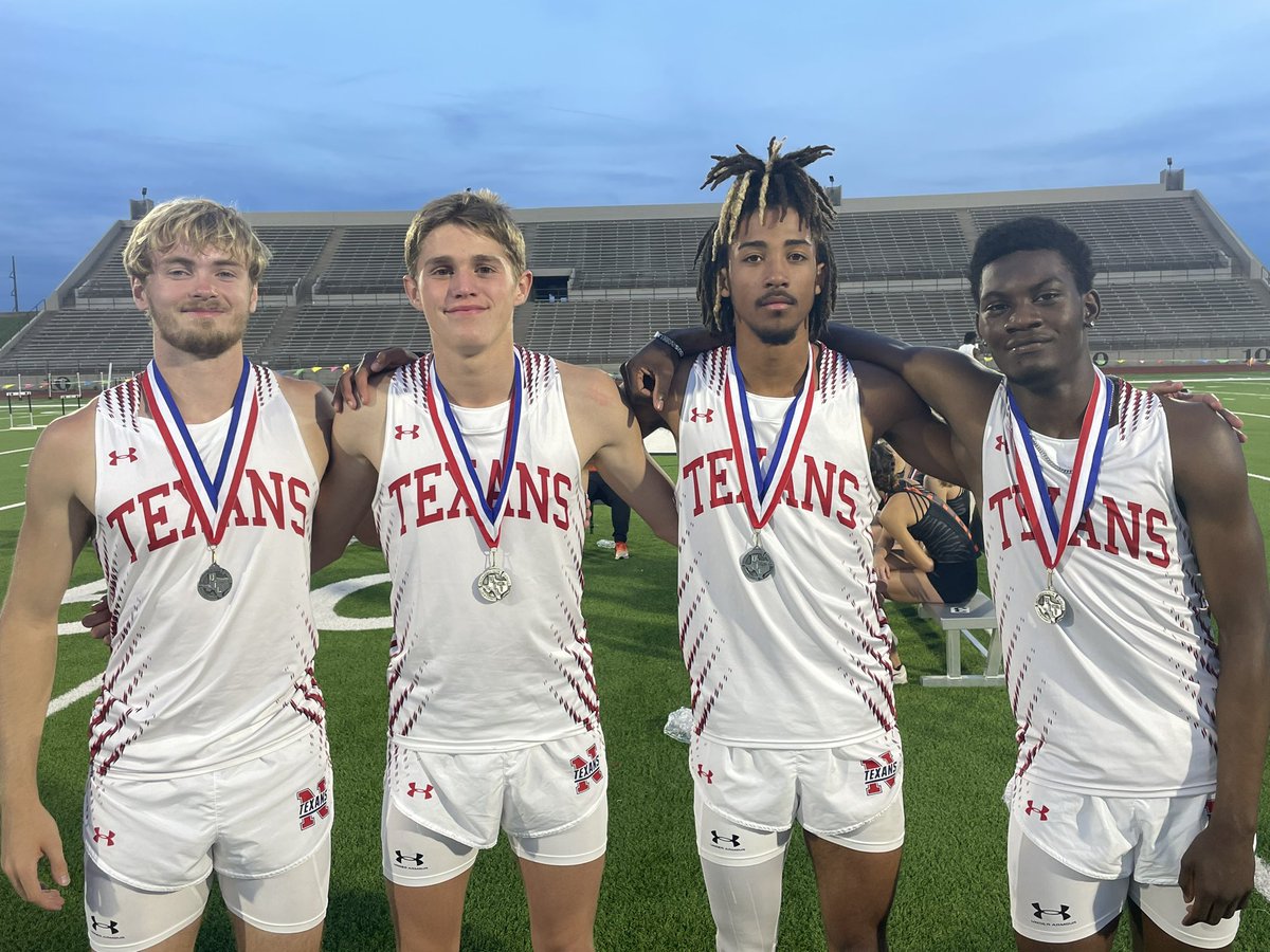 Congratulations to the Boys 4x400m Relay with a 2nd Place finish at area!!!